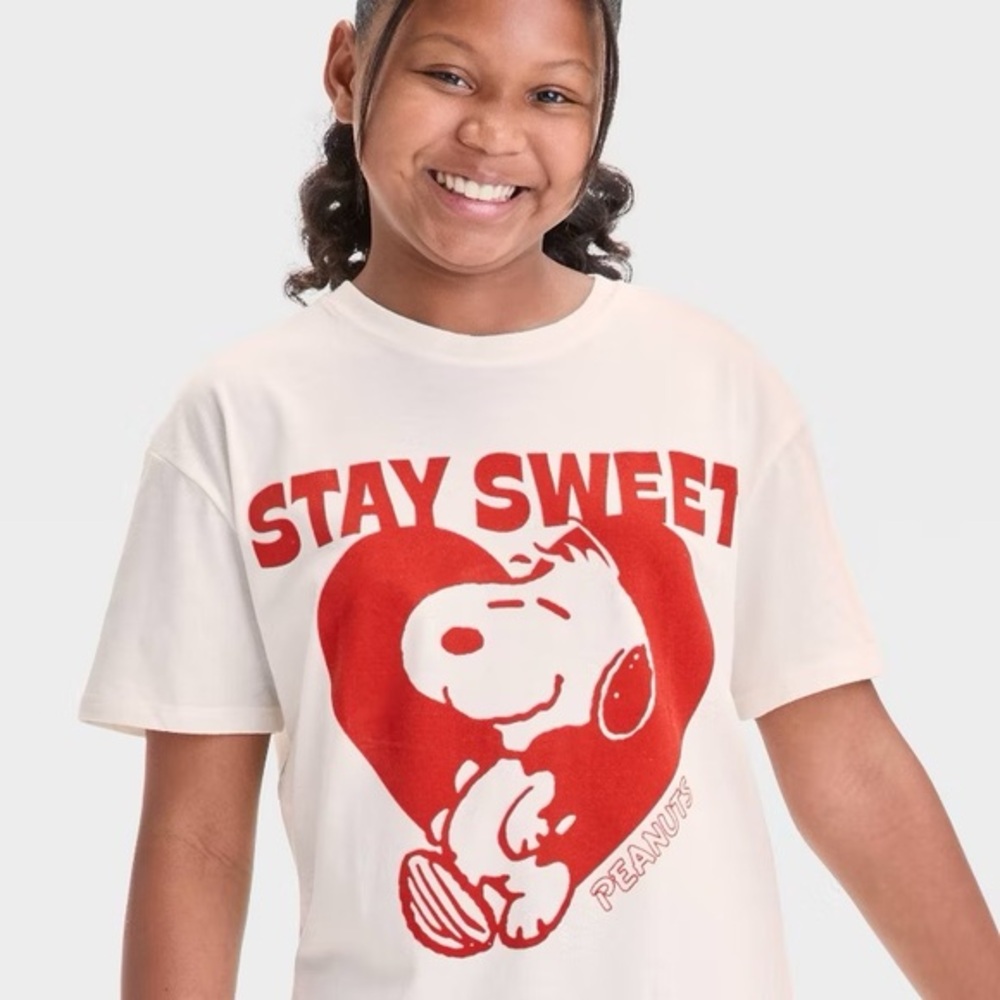 Peanuts nwt 'Stay Sweet' Valentine's Day Oversized Graphic T-Shirt snoopy